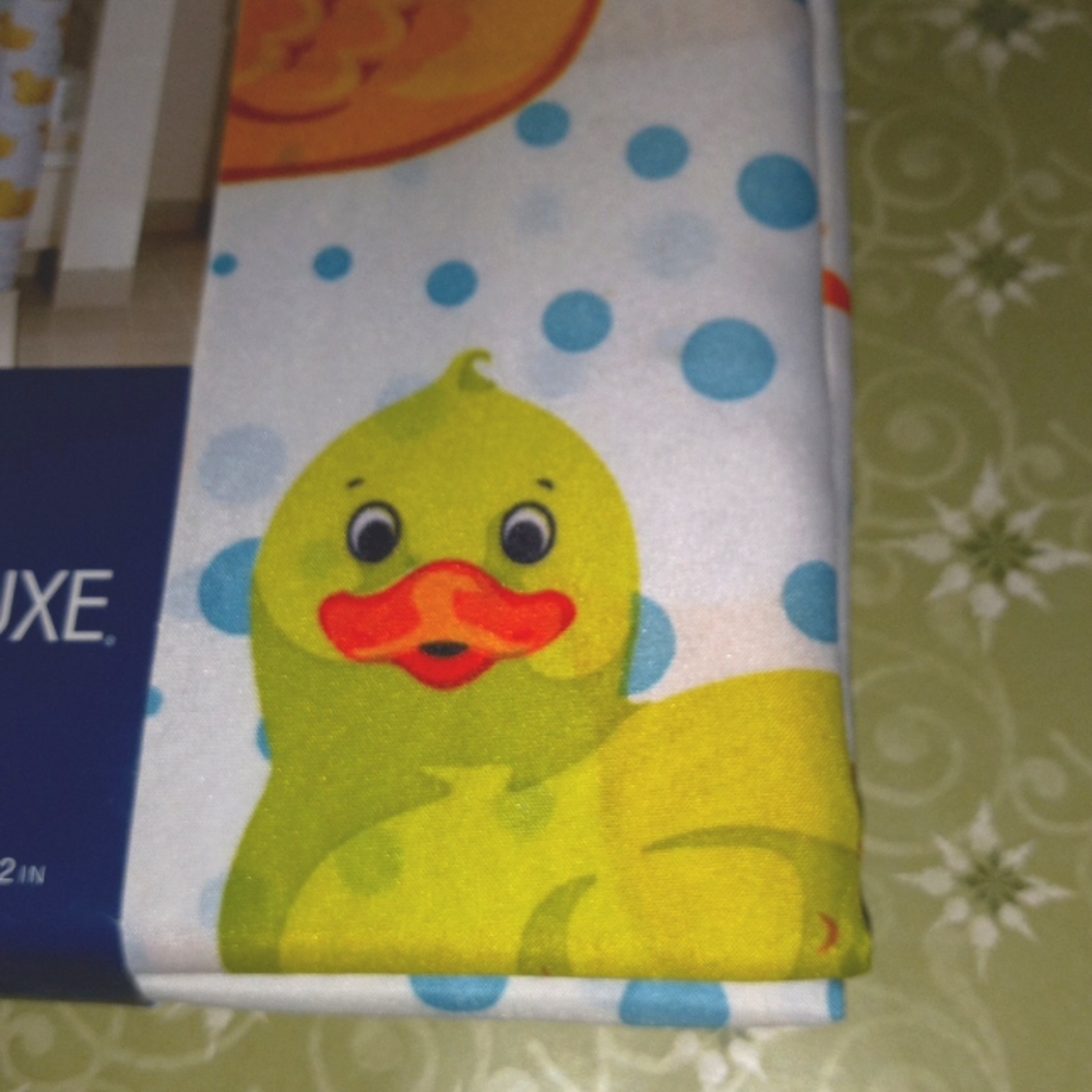 FUN!! Ducky Shower Curtain - Picture 6 of 6